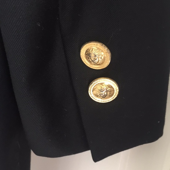 Blazer - Picture 3 of 4